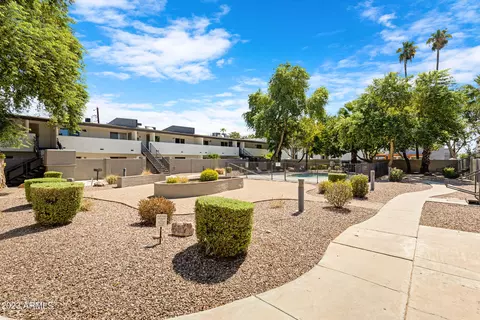 810 E Colter St #32, Phoenix, AZ 85014 photo 3