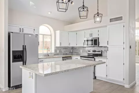 1222 E Beverly Ln, Phoenix, AZ 85022 photo 17
