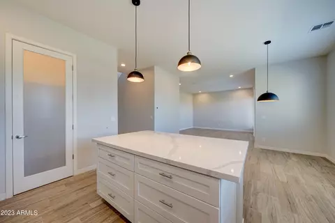 8030 S 6th Dr, Phoenix, AZ 85041 photo 6