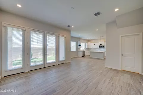 8030 S 6th Dr, Phoenix, AZ 85041 photo 8