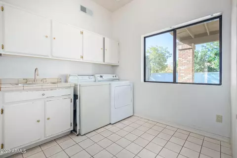 546 E Park Ave, Gilbert, AZ 85234 photo 49