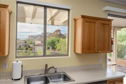 9504 E Kiva Ln, Gold Canyon, AZ 85118