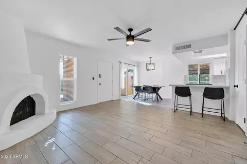 720 E North Ln #1, Phoenix, AZ 85020 photo 4