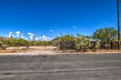 1975 W Frontier St, Apache Junction, AZ 85120 photo 2