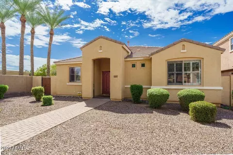 1811 S Balboa Dr, Gilbert, AZ 85295