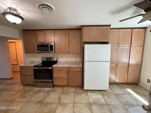641 E Park Pl, Mesa, AZ 85203 photo 9