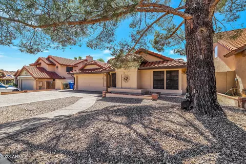 1809 E Redfield Rd, Phoenix, AZ 85022