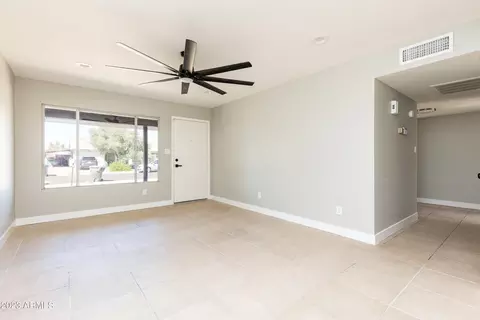 4713 E Pollack Ln, Phoenix, AZ 85042 photo 23