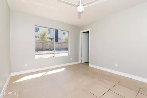 4713 E Pollack Ln, Phoenix, AZ 85042 photo 12