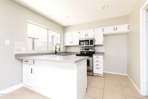 4713 E Pollack Ln, Phoenix, AZ 85042 photo 18