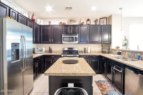 11048 E Starkey Ave, Mesa, AZ 85212 photo 3