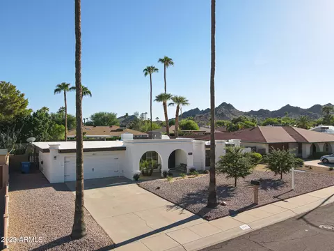 2445 E Mescal St, Phoenix, AZ 85028