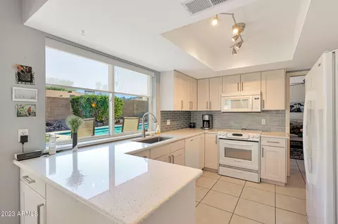 2445 E Mescal St, Phoenix, AZ 85028 photo 13