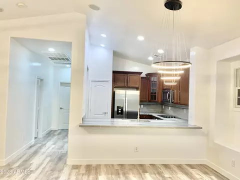 5740 S 21st Ter, Phoenix, AZ 85040 photo 31