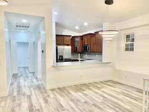5740 S 21st Ter, Phoenix, AZ 85040 photo 26