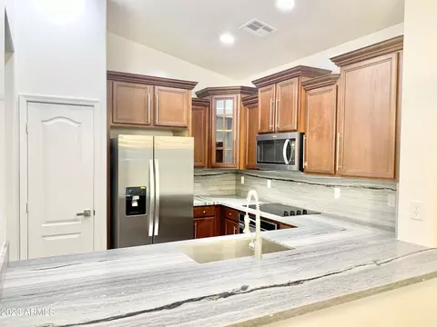 5740 S 21st Ter, Phoenix, AZ 85040 photo 42
