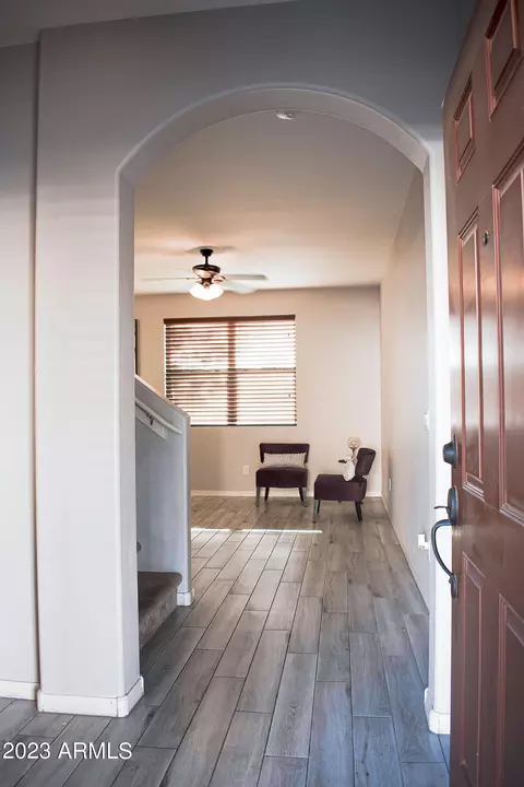 5818 S 35th Pl, Phoenix, AZ 85040 photo 9