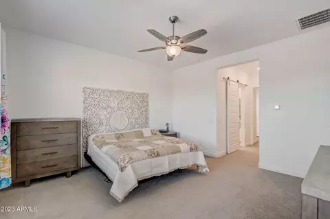 2526 E Pleasant Ln, Phoenix, AZ 85042 photo 13