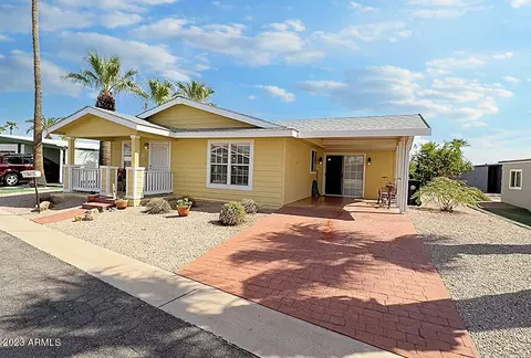 120 N Val Vista Dr #136, Mesa, AZ 85213
