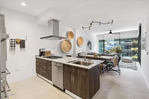 7180 E Kierland Blvd #902, Scottsdale, AZ 85254