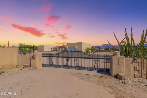 454 E 26th Ave, Apache Junction, AZ 85119 photo 2