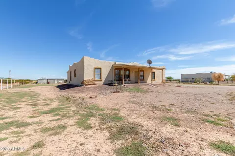 1805 S Corrales Rd, Casa Grande, AZ 85193