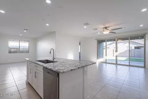 9618 E Trent Ave, Mesa, AZ 85212 photo 4
