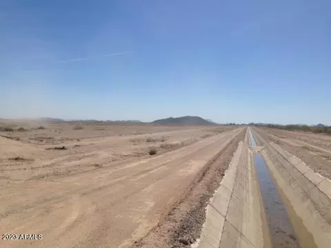 52350 W Dobbins Rd #-, Tonopah, AZ 85354
