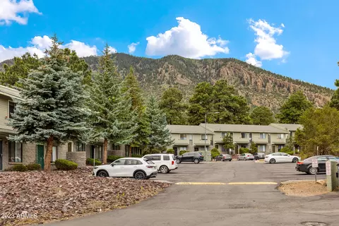 6401 N Saint Nicholas Cir #2, Flagstaff, AZ 86004