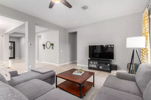 2359 E Cherry Hill Dr, Gilbert, AZ 85298 photo 12