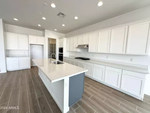 Kitchen - 11314 E Utah Ave, Mesa, AZ 85212 photo 1 of 7