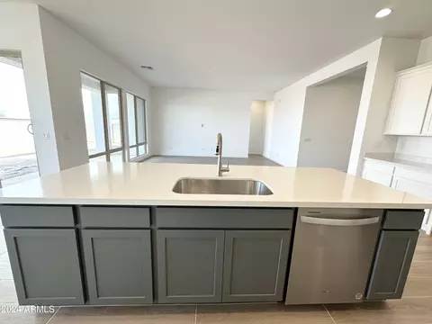 Kitchen - 11314 E Utah Ave, Mesa, AZ 85212 photo 3 of 7