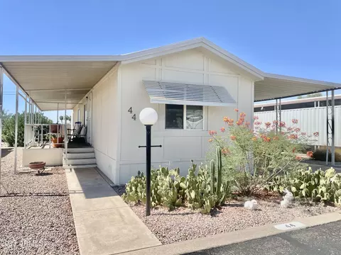 652 S Ellsworth -- #44, Mesa, AZ 85208