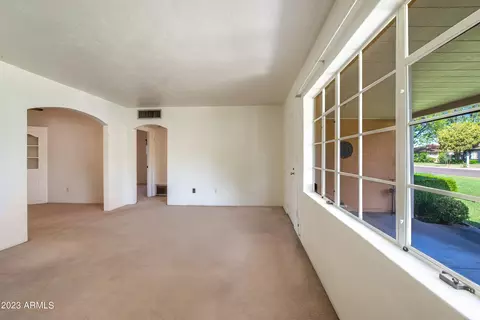 309 E Oregon Ave, Phoenix, AZ 85012 photo 4