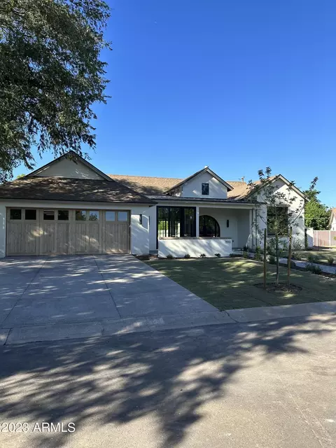 3910 E Highland Ave, Phoenix, AZ 85018