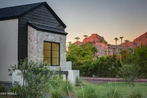 3942 Elm St, Phoenix, AZ 85018 photo 2
