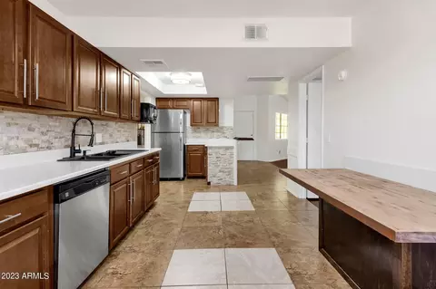 2020 W Union Hills Dr #238, Phoenix, AZ 85027