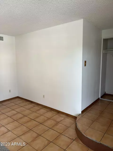 1512 E Logan Dr, Tempe, AZ 85282 photo 3