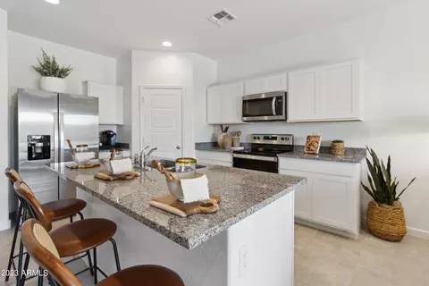 8275 N Campanella Way, Florence, AZ 85132