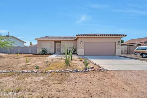 5629 E Red Bird Ln, San Tan Valley, AZ 85140