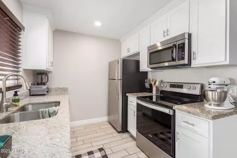 1906 E Grandview Dr, Phoenix, AZ 85022 photo 13
