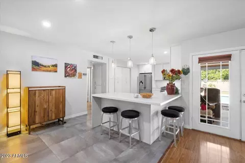 3434 E Mercer Ln, Phoenix, AZ 85028 photo 6