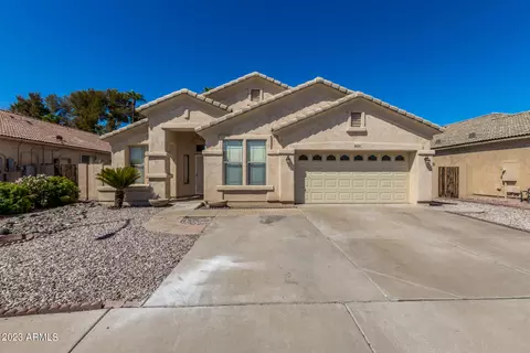 8324 N 56th Ln, Glendale, AZ 85302