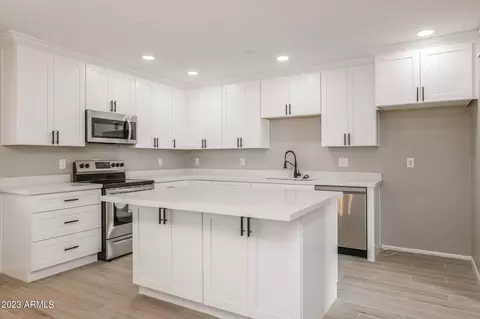 670 W Dublin St, Chandler, AZ 85225