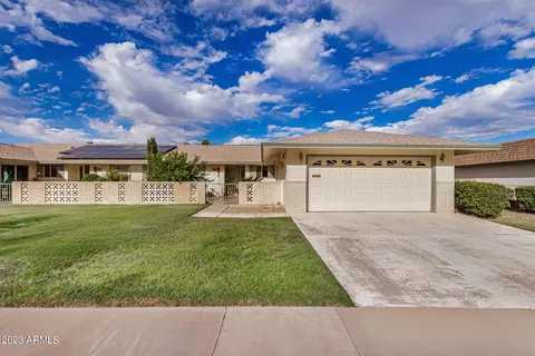10626 W Roundelay Cir, Sun City, AZ 85351