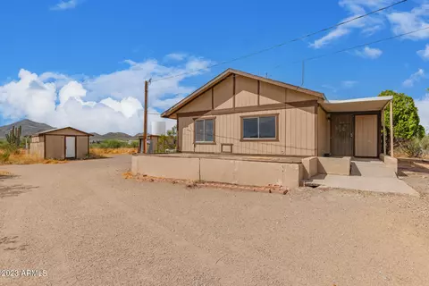 1059 W Wolftrap Rd, New River, AZ 85087