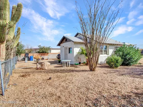 535 E Vogel Ave, Phoenix, AZ 85020 photo 2