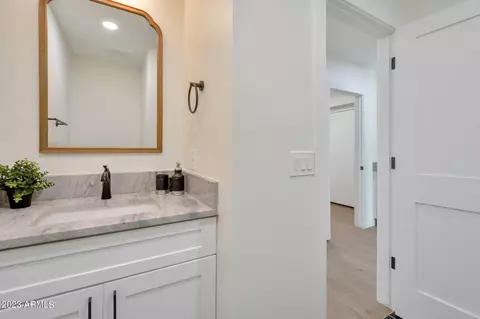 8001 N 11th Ave, Phoenix, AZ 85021 photo 16