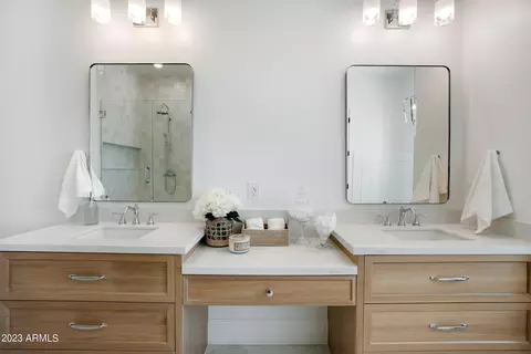 8335 E Regina Cir, Mesa, AZ 85207 photo 22