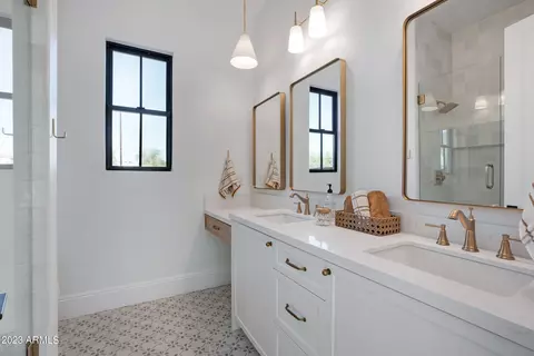 8335 E Regina Cir, Mesa, AZ 85207 photo 29